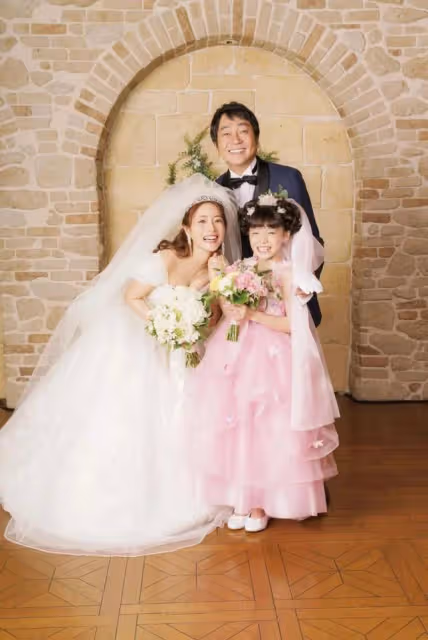 石原里美婚後生活成謎,日本媒體紛紛質疑其婚姻的真實性