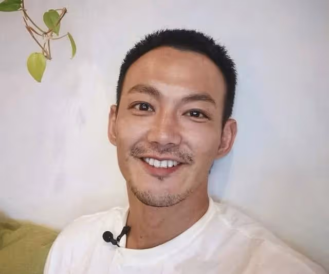 恭喜!台灣著名偶像團體男星求婚成功,小4歲未婚妻是公司CEO