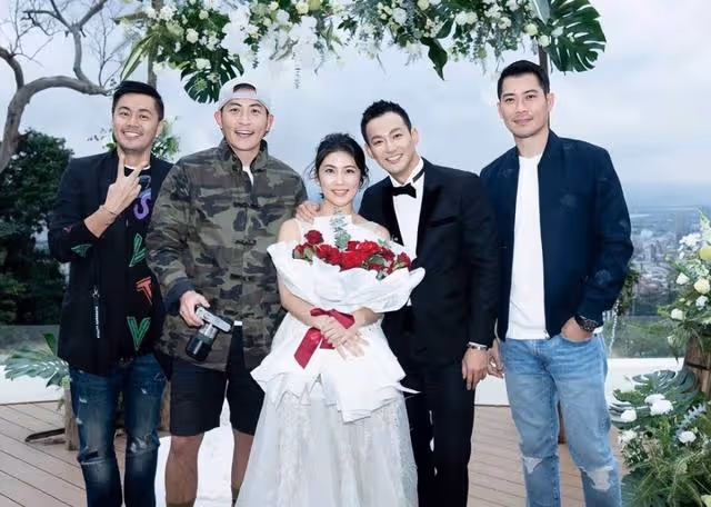 恭喜!台灣著名偶像團體男星求婚成功,小4歲未婚妻是公司CEO