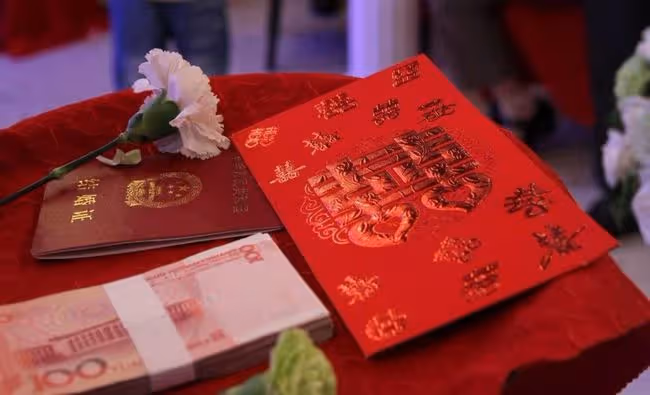 婆婆生病想讓兒媳照顧,兒媳:請假要扣一千,婆婆:我給你三千