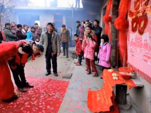 岳父留下百萬,岳母想平分給三個女婿,大女婿:我混得差,全給我