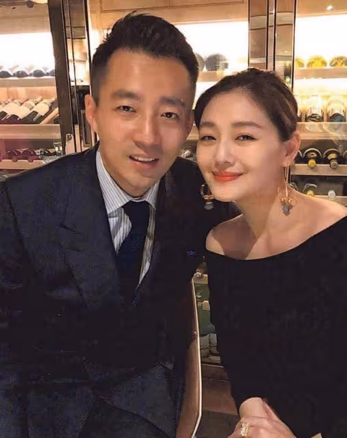 汪小菲深夜發文後秒刪,未否認帶女子回家,爆粗口怒懟網友意淫