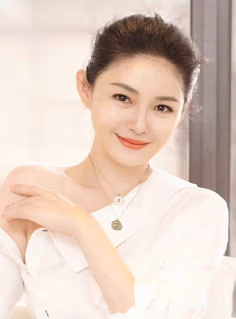 汪小菲和女子同回住處戀情曝光,女子疑為出軌對象,大s大方回應