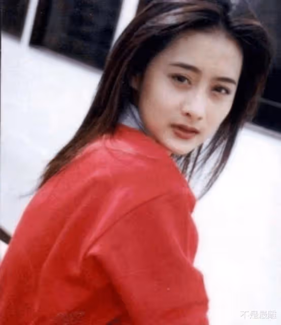 瓊瑤女郎今昔對比，有人仍是女主，有人整容認不出，看誰變化最大
