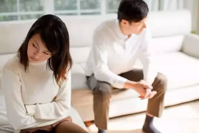 「6個侄女,8個侄仔,每人5000紅包」鳳凰男死要面,最後自嘗惡果