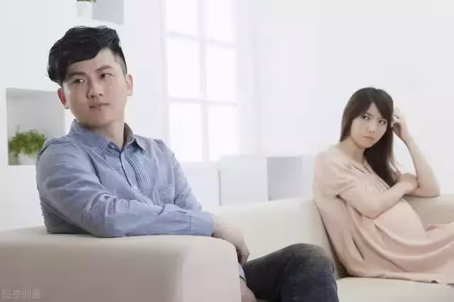 「6個侄女，8個侄仔，每人5000紅包」鳳凰男死要面，最後自嘗惡果