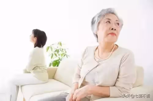 婆婆賣掉養老房幫小兒子還債,卻賴住大兒媳家養老:這是你的義務