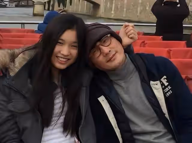 突傳死訊！台灣著名歌手小女兒患疾病離世，已全面停工處理身後事