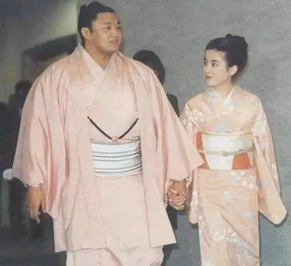 終於逼婚成功！確定入贅還自願隨女方姓？