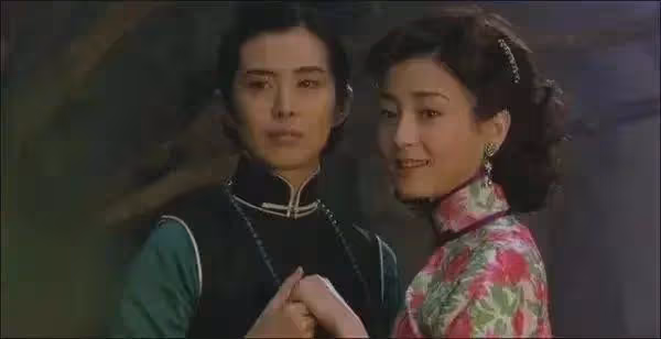 終於逼婚成功！確定入贅還自願隨女方姓？