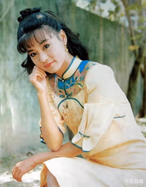 瓊瑤女郎今昔對比，有人仍是女主，有人整容認不出，看誰變化最大
