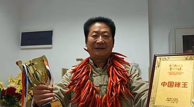中國辣王哭訴被欺騙,千萬帳號遭假女兒強占,還被監視造謠已去世