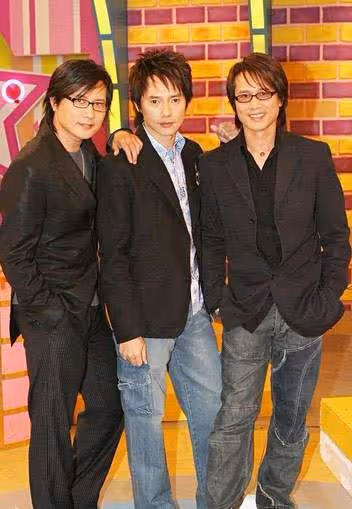 54歲男星愛女病逝!疑患罕見病年僅22歲,爸爸被曝因擔憂滿頭白髮