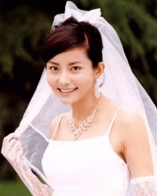 瓊瑤女郎今昔對比，有人仍是女主，有人整容認不出，看誰變化最大