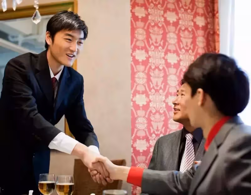 我嫁了個優質二婚男，因一個聊天記錄徹底看清他，我的做法很解氣