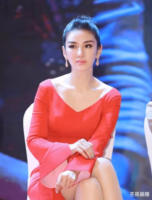 瓊瑤女郎今昔對比，有人仍是女主，有人整容認不出，看誰變化最大