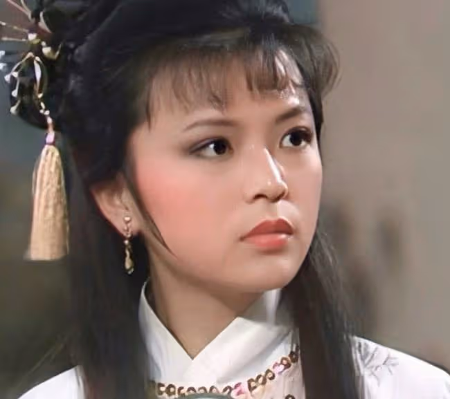 「小龍女」陳玉蓮罕露面,61歲仍氣質出眾,至今單身收養3名孤兒
