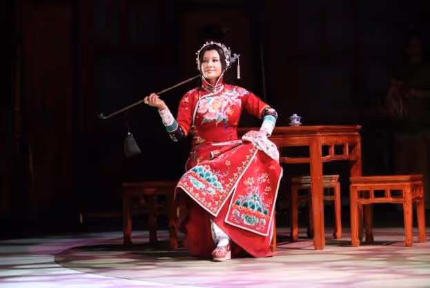 劉曉慶再扮少女武則天，一身粉紅身形發福，記七萬句台詞不服老