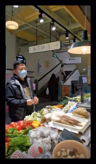 《亮劍》老戲骨罕秀恩愛,和妻子浪漫過聖誕節,甜蜜稱對方是公主