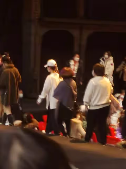楊紫現身《如夢之夢》現場,面對面觀看肖戰表演,所坐座位引關注