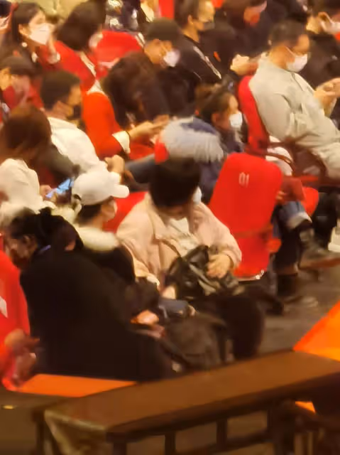 楊紫現身《如夢之夢》現場,面對面觀看肖戰表演,所坐座位引關注