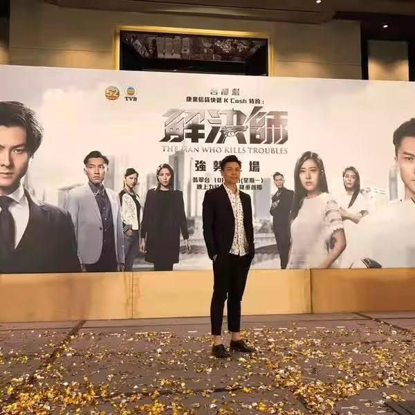 超可愛!星二代寶寶聖誕造型融化網友,爸爸為養家曾出演「色魔」