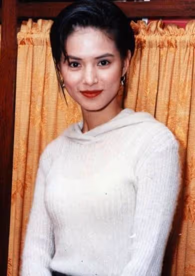 童年李若彤vs劉亦菲，差距真不是一般的大，但上天終歸是公平的