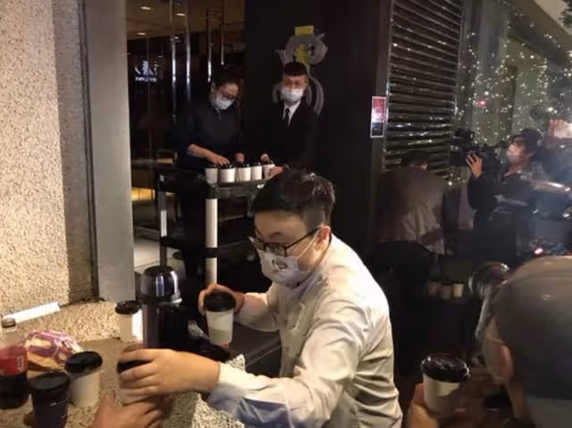 曝王力宏用調虎離山計躲記者！替身遭錯認被百人追拍，本尊未露面
