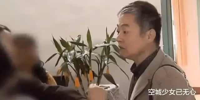 父親懷疑女兒並非親生,十年去醫院鑑定三次,醫生:去看精神科吧