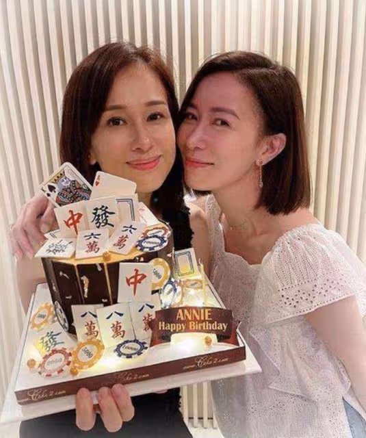 TVB前花旦曬一家三口合照,富商老公罕見出鏡,九歲女兒成焦點