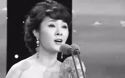 她長相艷美是文工團女高音,卻貪慕虛榮甘願當情婦,下場令人惋惜