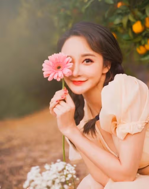 劉雨欣瘋狂迷戀整容，步步驚心後越發大膽，尖下巴鼻子看著真嚇人