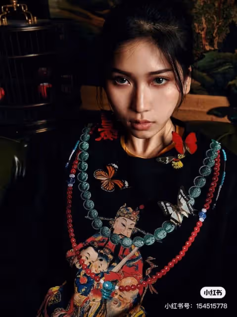 沒想到他竟有兩副面孔?!