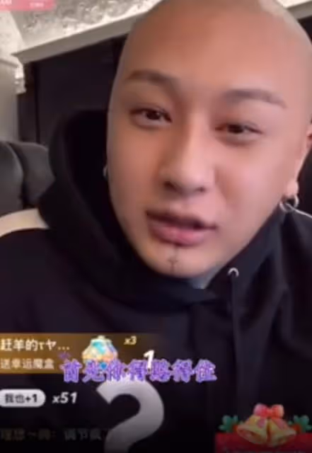 攀娘承認炒作,單膝下跪求女友原諒!浩南補稅300多w!方丈直言情感主播不容易,我憋不住笑!