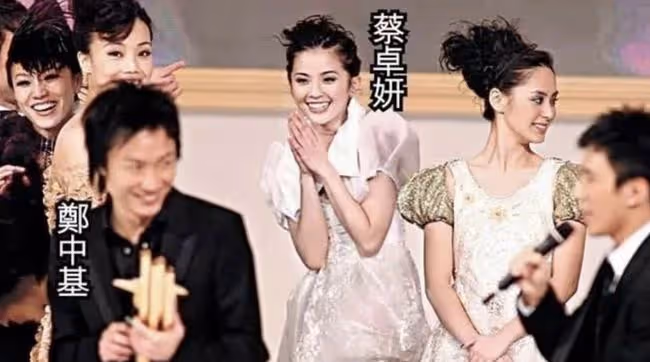 為躲狗仔藏後備箱,交往男人非富即貴,阿Sa比阿嬌清醒得多