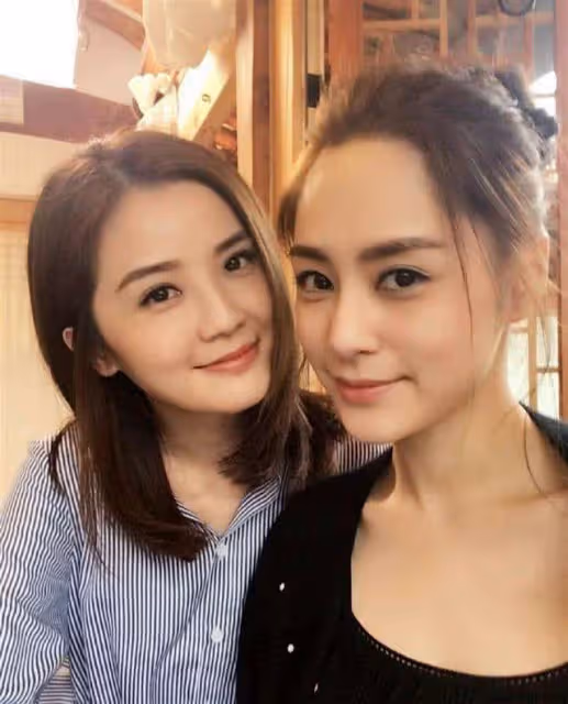為躲狗仔藏後備箱,交往男人非富即貴,阿Sa比阿嬌清醒得多