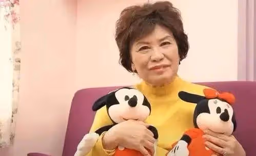 是周星馳的御用花魁,一生未婚無兒無女,余慕蓮:我有男人恐懼症
