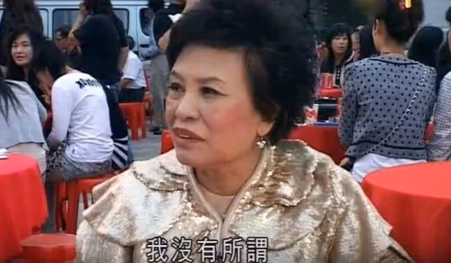 是周星馳的御用花魁,一生未婚無兒無女,余慕蓮:我有男人恐懼症