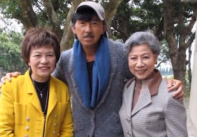 是周星馳的御用花魁,一生未婚無兒無女,余慕蓮:我有男人恐懼症