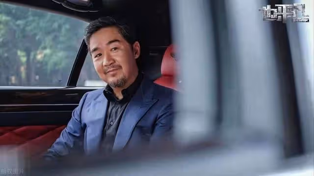 靠大衣哥出名後,陳亞男火速離婚,背後還有更扎心的真相