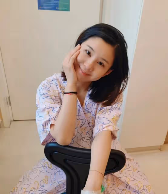 李小萌產後20天曬孕肚照,回顧孕期變化,溫馨記錄兒子成長過程