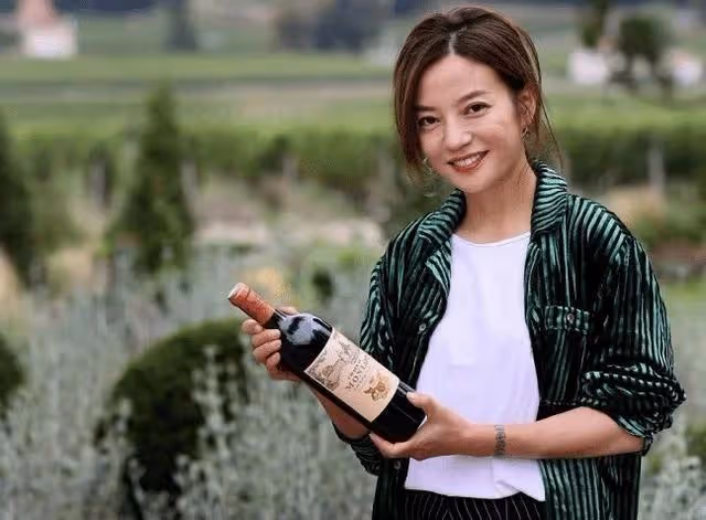 王思聰從不噴的5位女星，前2位因為欣賞，後3位王健林都不敢惹