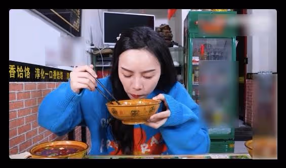 眾人馳援西安:吃播網紅捐款百萬,辛巴主播捐口罩,苗阜送愛心餐
