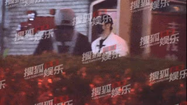 黃曉明生活太瀟灑,泡吧嗨到凌晨回酒店,baby卻忙於各個盛典活動