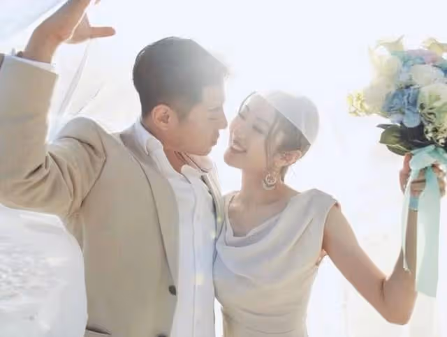 恭喜!TVB人氣女星曬照宣布結婚,丈夫年輕帥氣並非中年胖叔叔