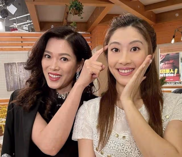 恭喜!TVB人氣女星曬照宣布結婚,丈夫年輕帥氣並非中年胖叔叔
