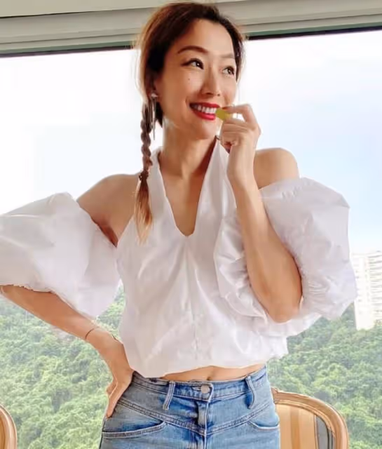 擔心！天后鄭秀文大曝母親身體抱恙需做手術，為照顧對方推掉工作