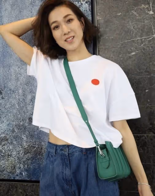 鍾嘉欣返港製造回憶殺,見完林文龍,再與《護花危情》拍檔敘舊