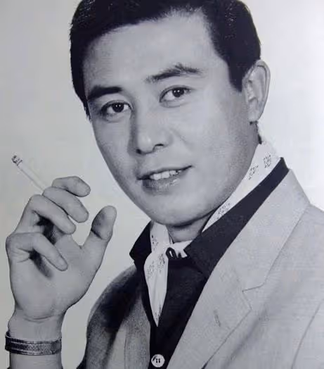 太帥氣!59歲關之琳男裝秒變小鮮肉,意外撞臉陳學冬劉德華