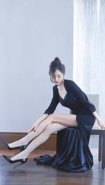 紙片人對豐滿女，章子怡瘦成閃電，趙奕歡豐滿撩人，誰才是你的菜